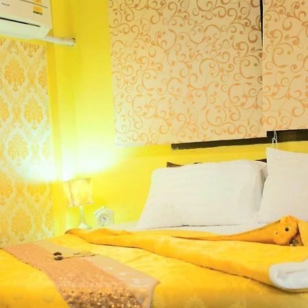 Menulis Coolly House Patong Bed & Breakfast Bagian luar foto