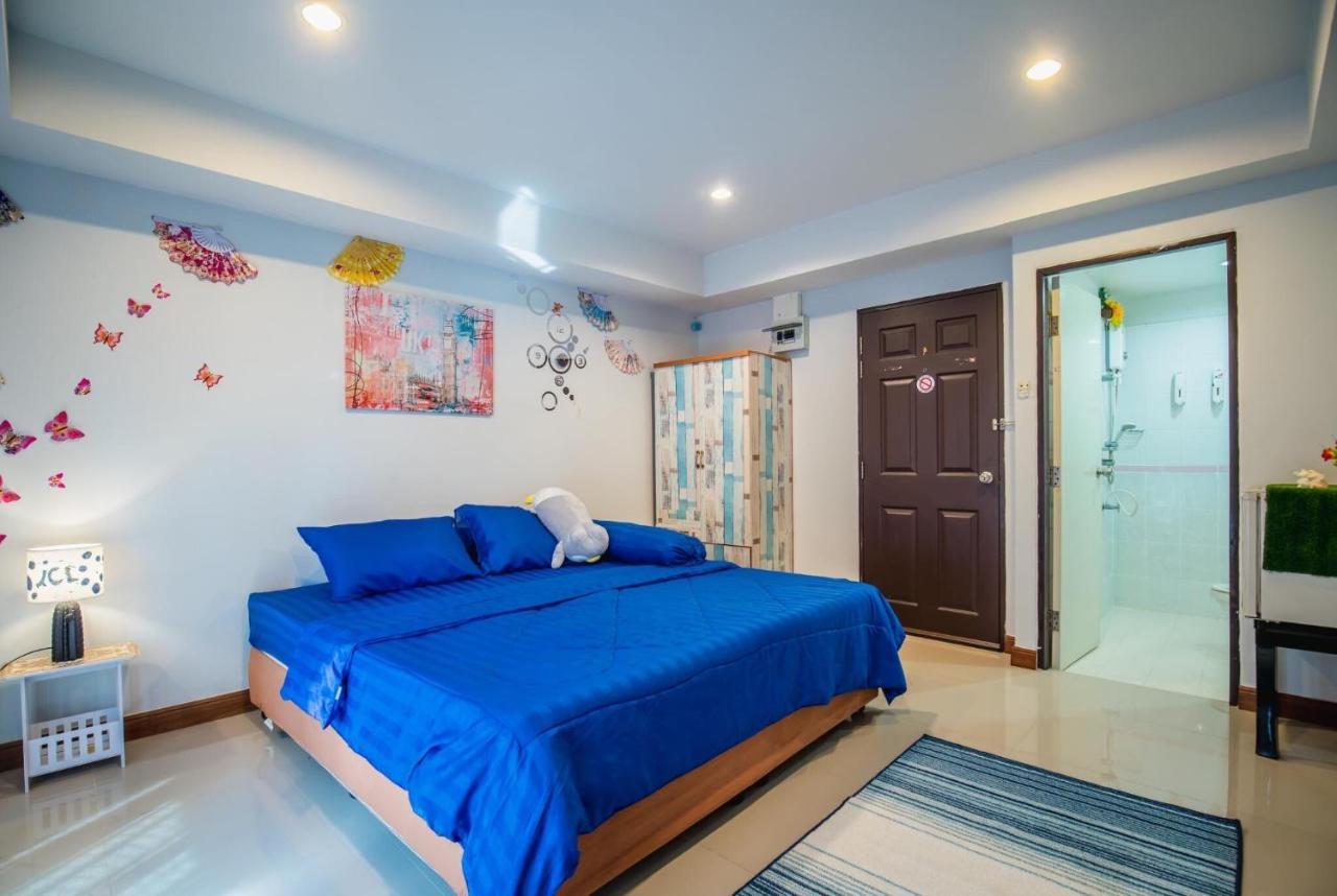 Menulis Coolly House Patong Bed & Breakfast Bagian luar foto