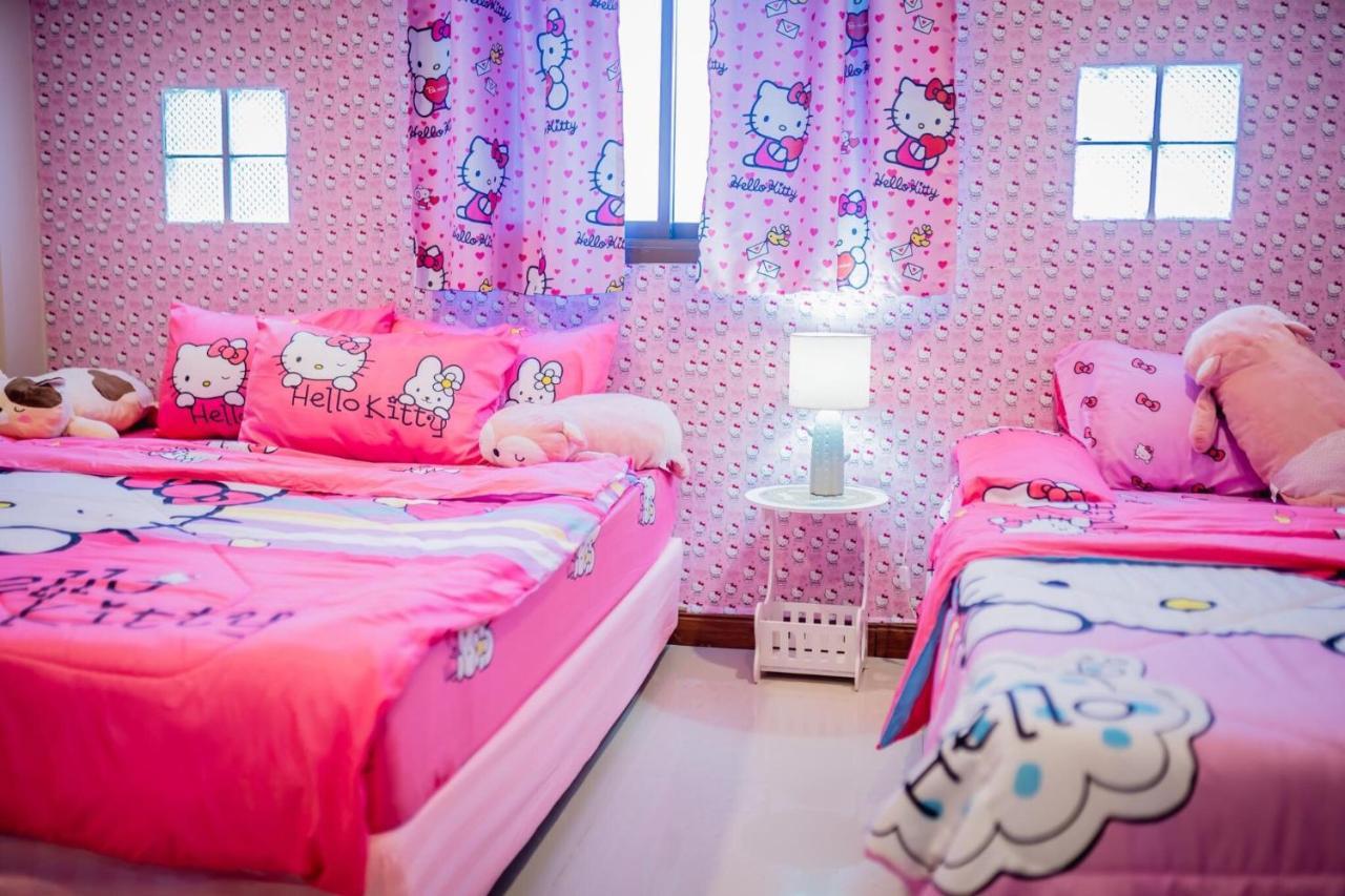Menulis Coolly House Patong Bed & Breakfast Bagian luar foto