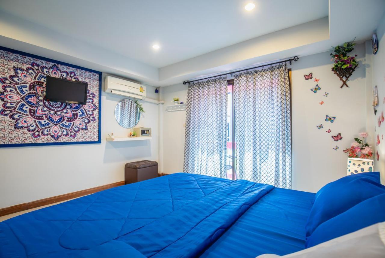 Menulis Coolly House Patong Bed & Breakfast Bagian luar foto